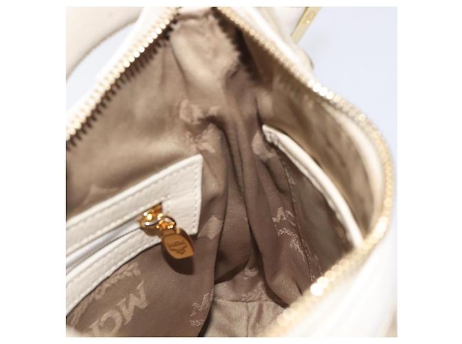 Borsa a spalla in tela MCM Vicetos Logogram beige oro Auth 129427 D'oro - vista 18