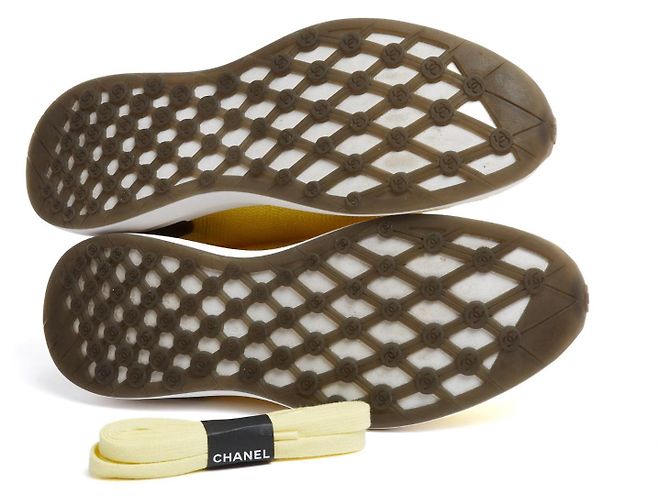 Chanel Schnürschuhe Gelb EU37.5 Gelbes technisches Gewebe CC Sneakers UK4.5 US7 - Ansicht 5