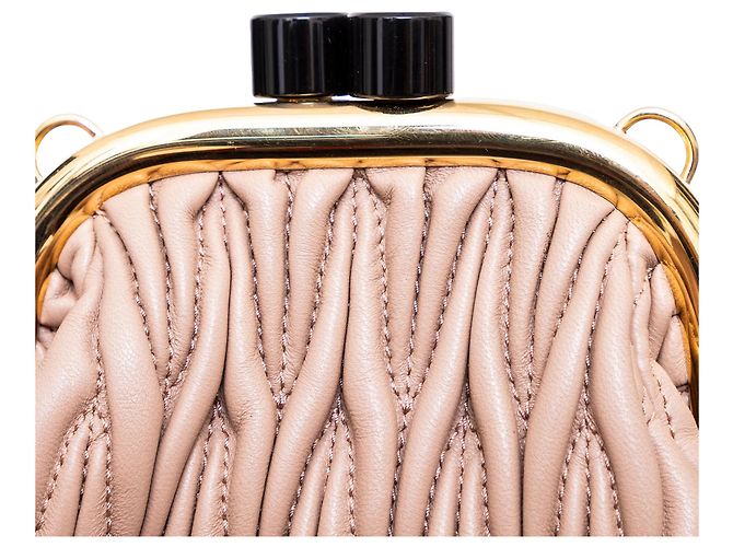 Miu Miu Belle Mini Matelassé Clutch Rosa - vista 10