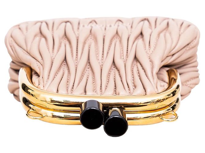 Miu Miu Belle Mini Matelassé Clutch Rosa - vista 8