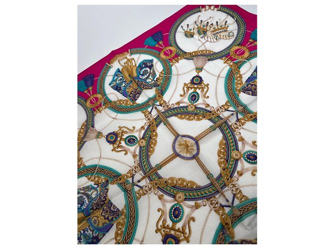 Céline Sciarpa barocca vintage Celine rossa Rosa - vista 6