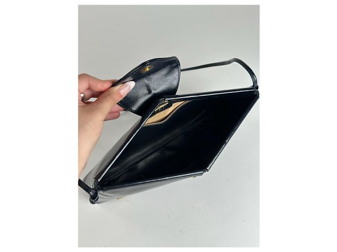 Vintage Givenchy schwarze Lackledertasche Marineblau - Ansicht 15