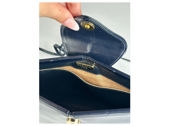 Vintage Givenchy schwarze Lackledertasche Marineblau - Ansicht 5