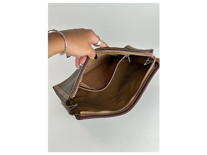 Triomphe Céline Clutch in pelle monogramma vintage Celine marrone - vista 4