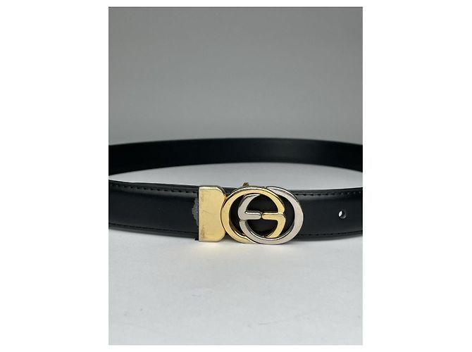 Schwarzer Leder Gürtel mit GG Schnalle von Gucci - Ansicht 2