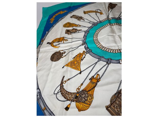 Céline Foulard in seta vintage Celine blu turchese e bianco Multicolore - vista 5