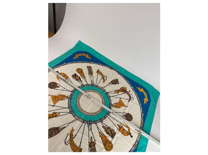 Céline Foulard in seta vintage Celine blu turchese e bianco Multicolore - vista 9
