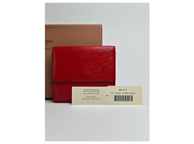 Vintage Louis Vuitton EPI Leather wallet red - view 3