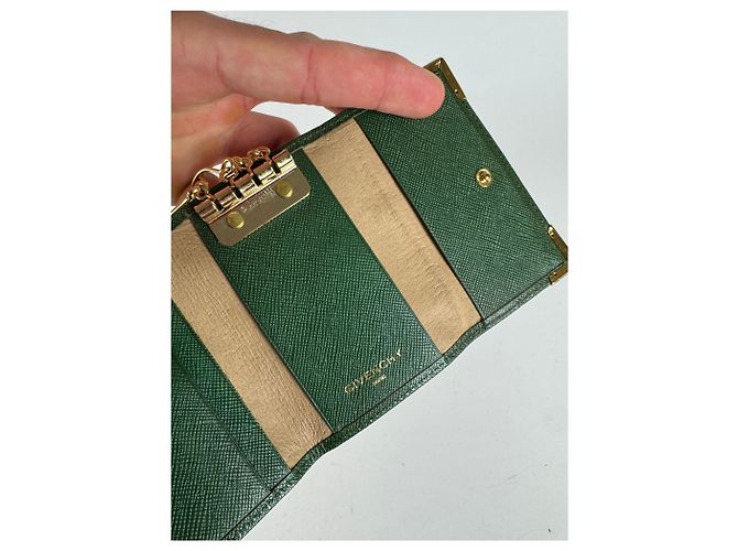 Vintage Givenchy Leather key holder green - view 6