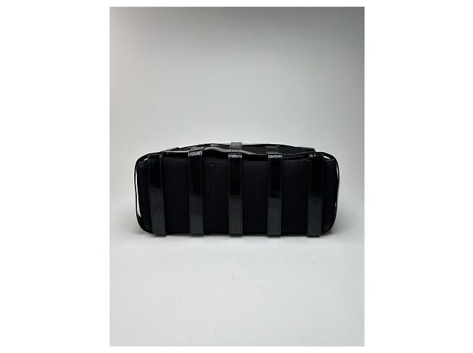 Vintage Courreges Tasche aus Lackleder schwarz - Ansicht 9