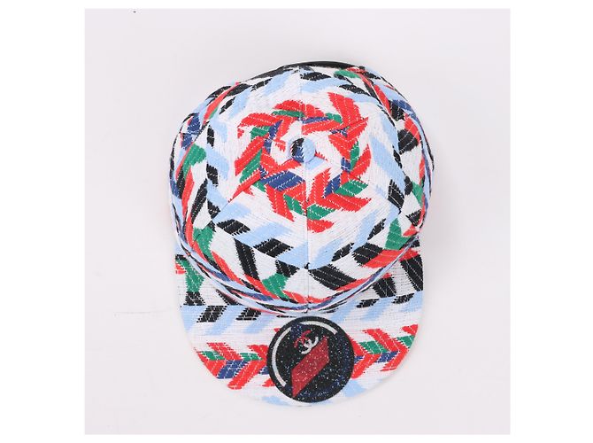 Timeless Cappello Cap Airline CC in Tweed tessuto Chanel Rosso Bianco Blu Multicolore - vista 3