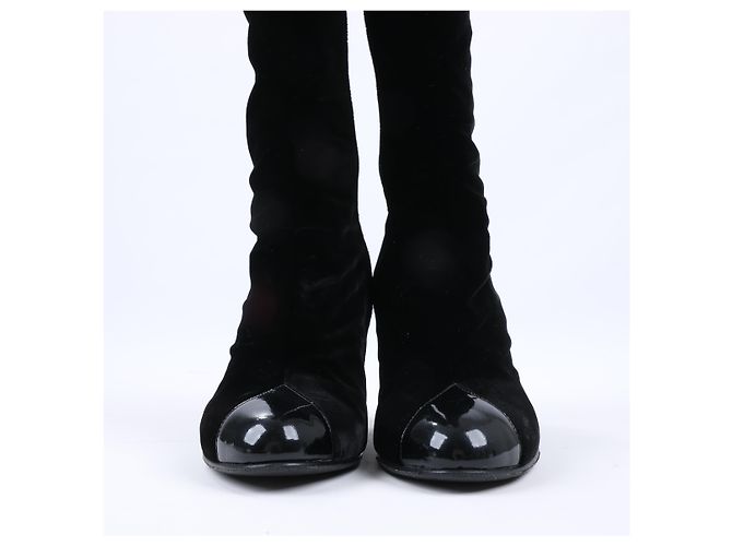 Timeless Botas largas de terciopelo Chanel Coco Mark en negro, talla 37,5 EU - vista 4