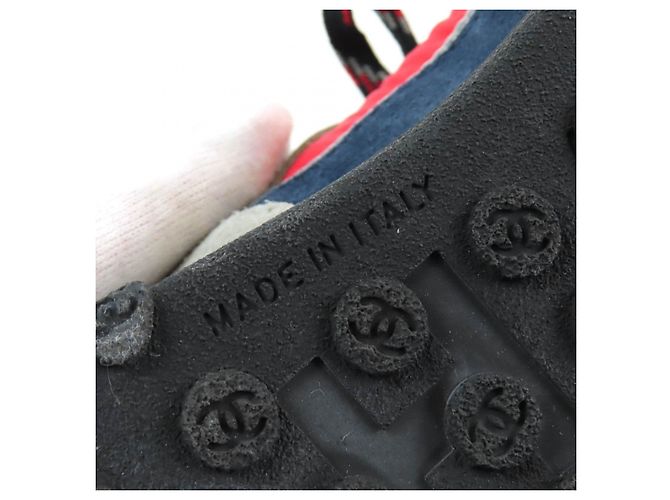 Sneakers in pelle scamosciata con logo Chanel per donne Multicolore - vista 13