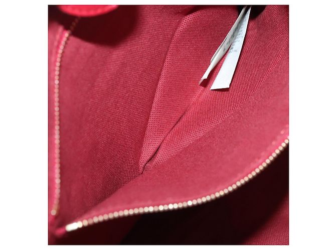 Sac fourre-tout en cuir rouge et or Auth 125684 de BURBERRY Doré - vue 20