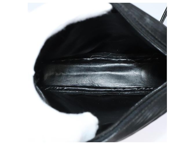 Borsa a spalla in tela Zucca FENDI nera e oro Auth mr1448 Nero D'oro - vista 12