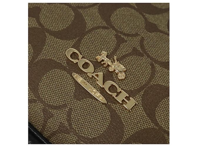 Borsa a spalla Coach Signature in PVC Beige Oro Auth bs26966 D'oro - vista 14