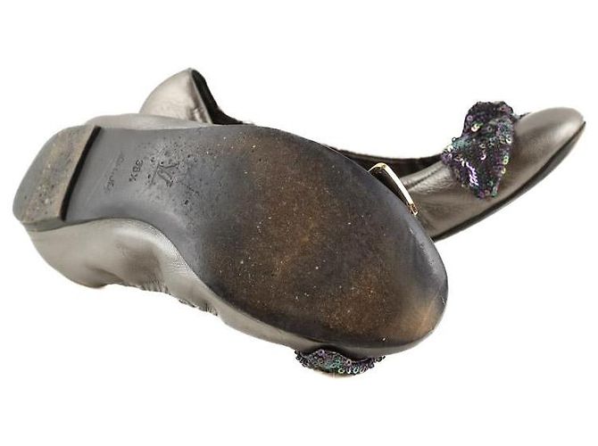 Louis Vuitton Bailarinas de cuero gris - vista 6