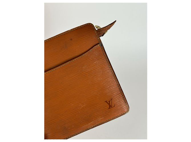 Vintage Louis Vuitton EPI Leather clutch brown Orange - view 4