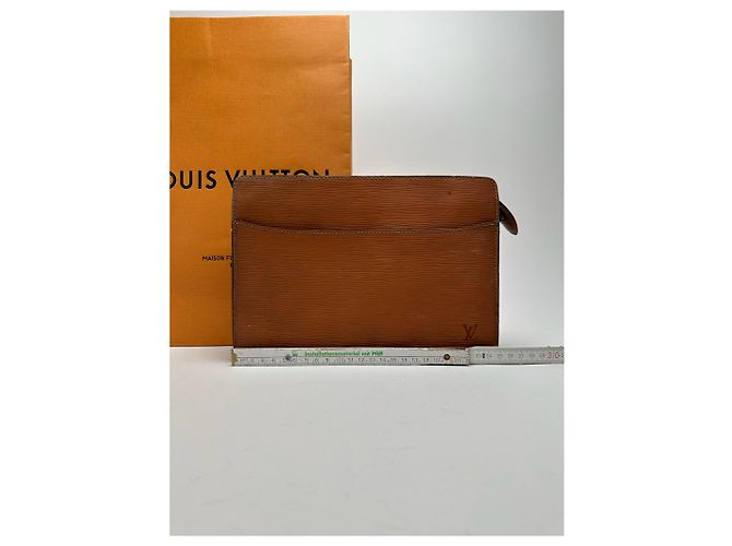 Vintage Louis Vuitton EPI Leather clutch brown Orange - view 7