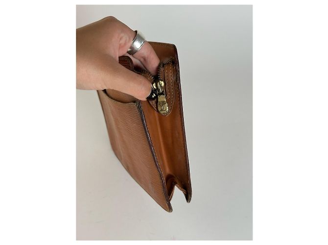 Vintage Louis Vuitton EPI Leather clutch brown Orange - view 8