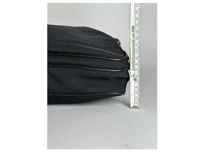 Borsa da viaggio vintage in pelle vegana Issey Miyake nera - vista 7