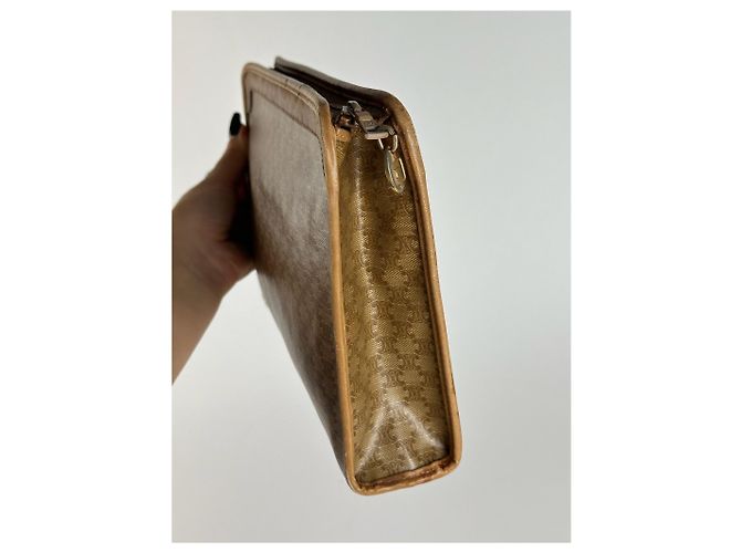 Céline Clutch Vintage Celine Paris Triomphe Monogram Beige Marrone D'oro - vista 13