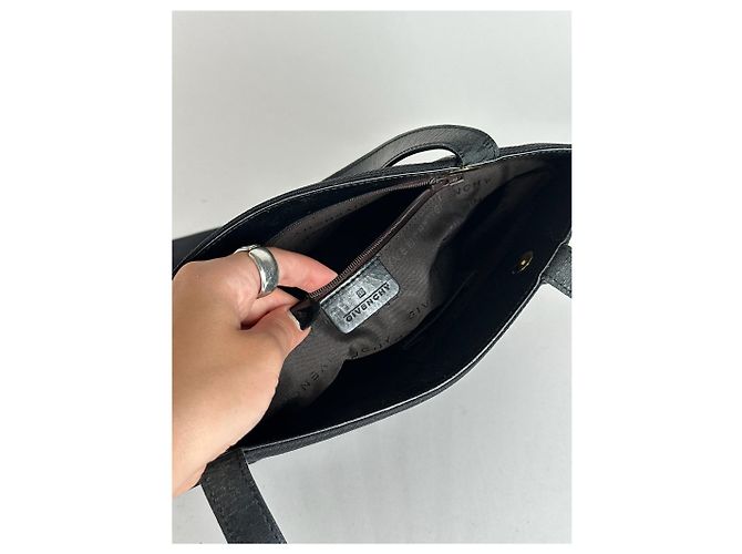 Vintage Givenchy Ledertasche schwarz - Ansicht 3