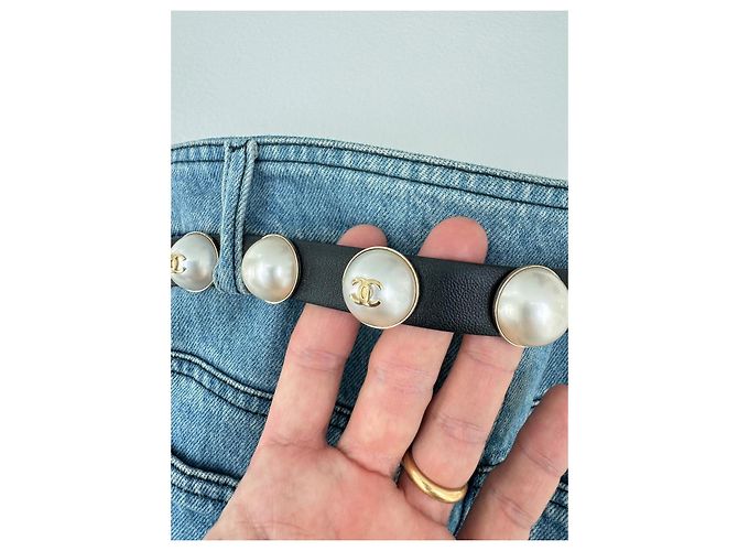 Vestido Chanel em denim azul sem alças com pérolas - vista 8