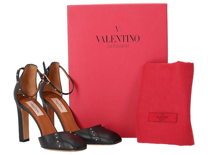 Valentino Garavani Pumps con cinturino alla caviglia con borchie Valentino in pelle nera Nero - vista 9