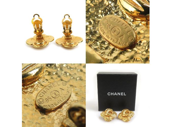 Orecchini in metallo dorato Chanel Coco Mark D'oro - vista 5