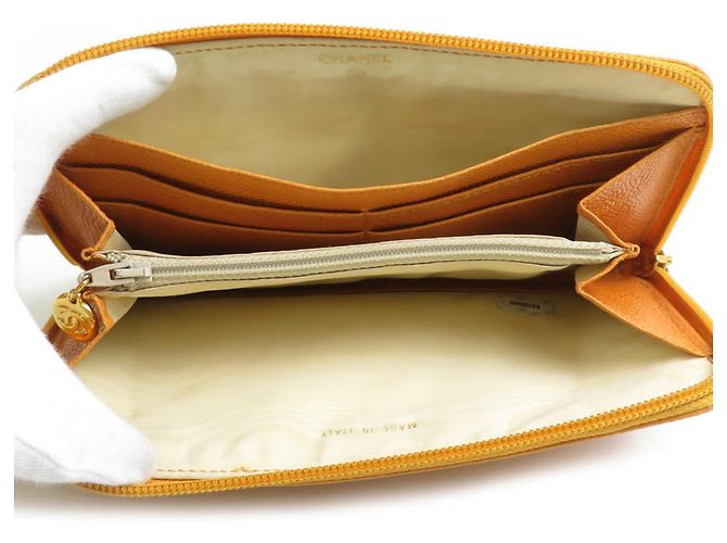 Cartera larga de piel de ternera granulada naranja Chanel - vista 3