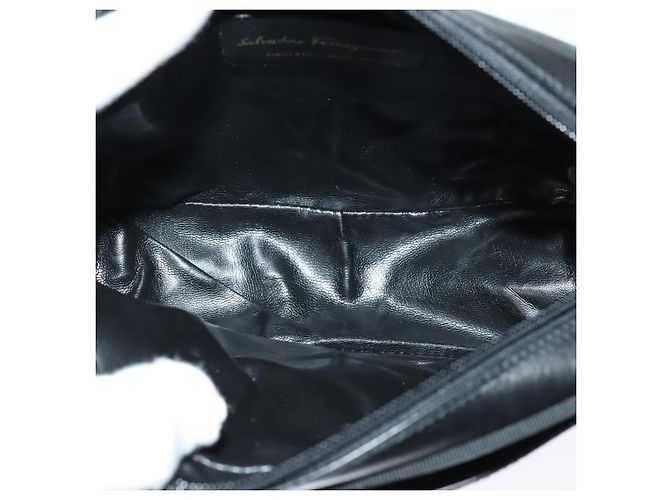 Borsa a Spalla Vala in Pelle Nera e Oro Auth 129395 di Salvatore Ferragamo Nero D'oro - vista 10