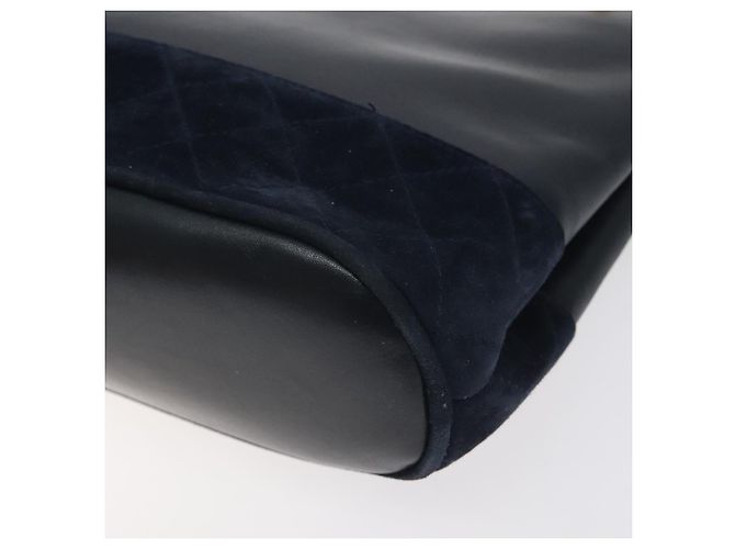 Borsa a spalla a catena Salvatore Ferragamo in pelle blu navy e oro Auth 125711 D'oro - vista 9