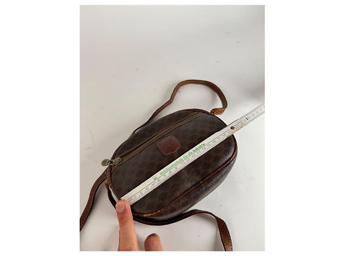 Céline Vintage Celine Triomphe Monogramm Ledertasche braun - Ansicht 11