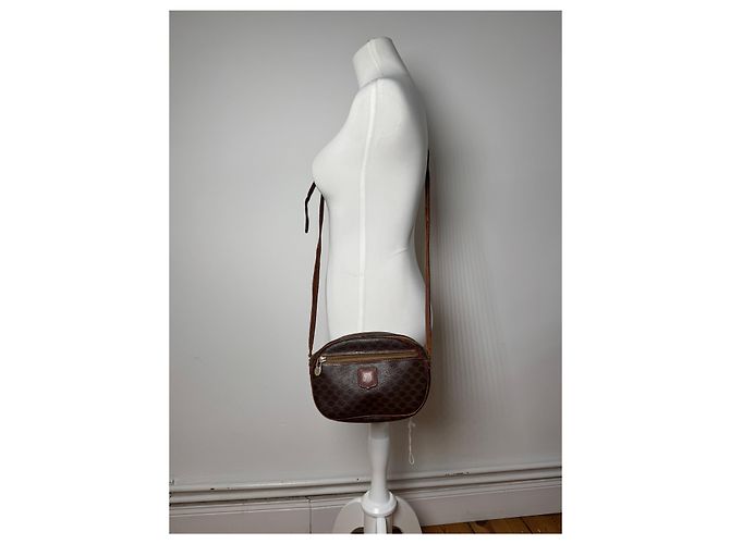 Céline Vintage Celine Triomphe Monogramm Ledertasche braun - Ansicht 14