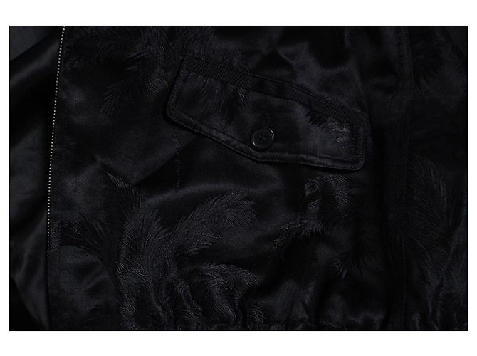 Saint Laurent, bomber de satén negro con estampado de palmera - vista 8