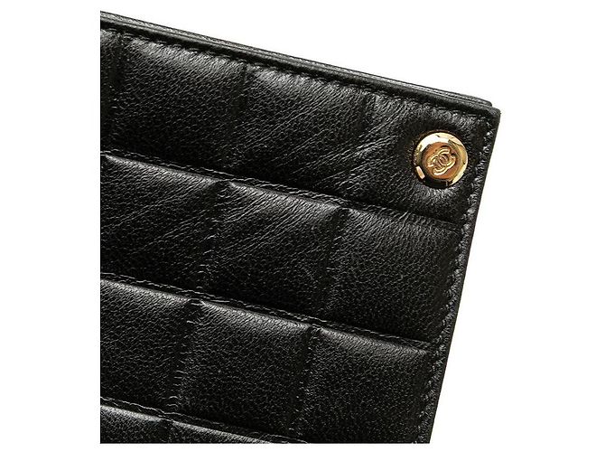 Tarjetero de piel de cordero Chanel Coco Mark Choco Bar Negro - vista 5