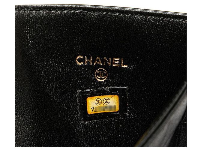 Tarjetero de piel de cordero Chanel Coco Mark Choco Bar Negro - vista 9