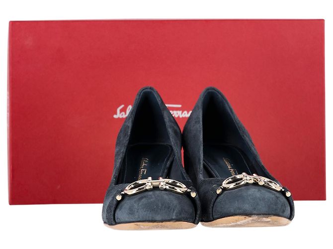 Salvatore Ferragamo Ferragamo Garda Pumps aus blauer Wildleder - Ansicht 3