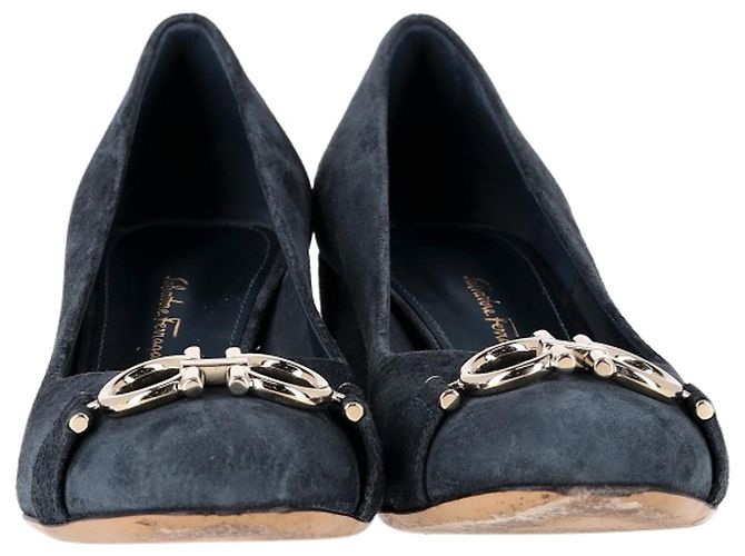 Salvatore Ferragamo Ferragamo Garda Pumps aus blauer Wildleder - Ansicht 4