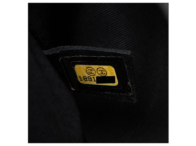 Chanel Chevron Lackleder Neue Medium Boy Bag Schwarz - vue 6