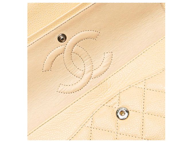 Chanel Marrone Medio Classico Caviar Doppia Patta Beige - vista 8