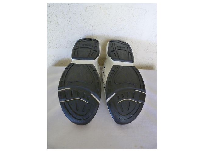 Sneakers Dior B 24 Monogramma Nero e Bianco - vista 7