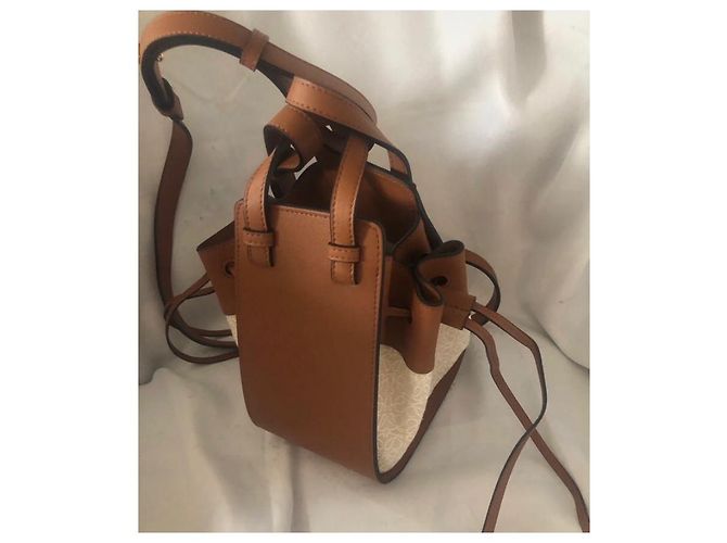 Borsa Loewe Mini Hammock Beige in Pelle e Tela - vista 3