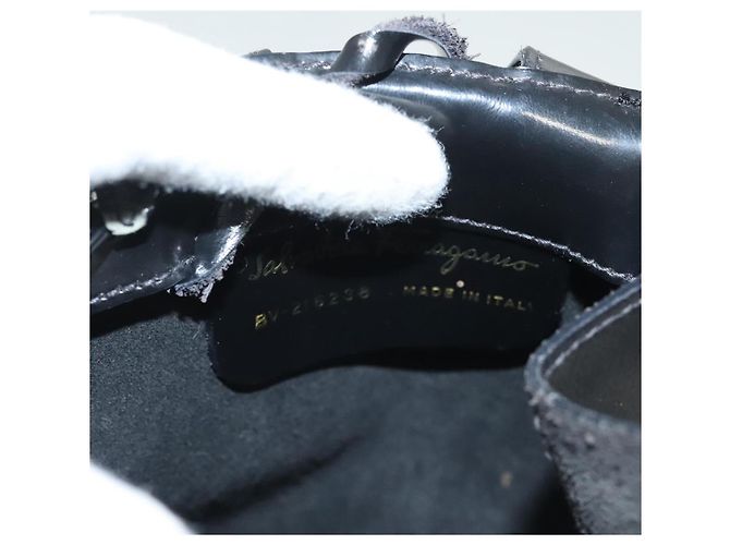 Zaino Gancini in smalto nero e oro Auth 125955 di Salvatore Ferragamo - vista 12