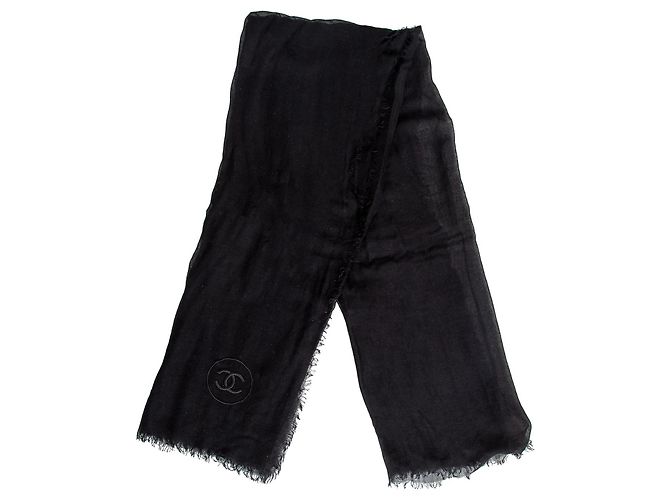 Set di sciarpe Chanel nero e bianco in cashmere e modal CC Multicolore - vista 4