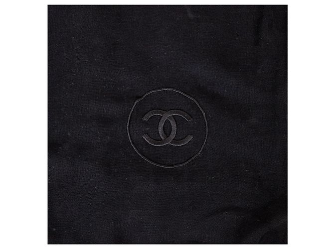 Set di sciarpe Chanel nero e bianco in cashmere e modal CC Multicolore - vista 5