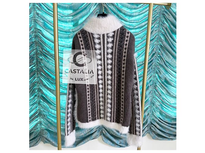 Chanel Arktisches Eis Ikonischer Flauschiger Cardigan 42 FR Beige - Ansicht 17