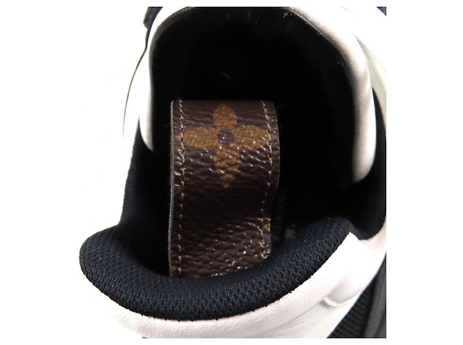Sneakers alte Monogram Louis Vuitton 35.5 Nero Bianco - vista 10