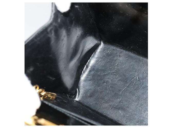 Borsa a spalla Gancini Chain di Salvatore Ferragamo in vernice nera e oro Auth 129160 Nero D'oro - vista 18
